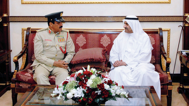 الشرقي خلال استقباله خميس المزينة وام